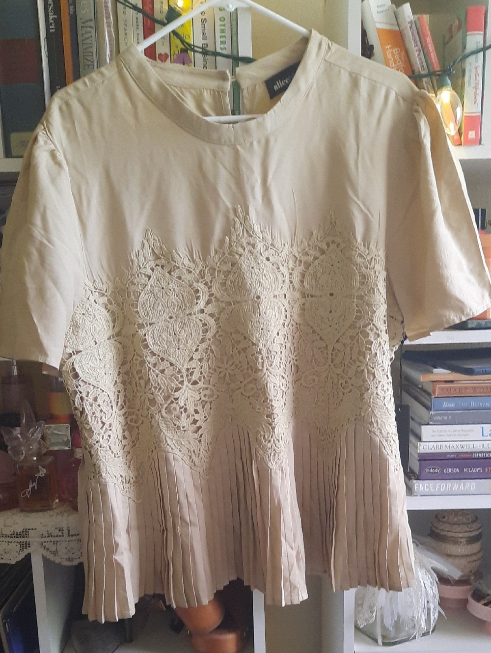 New Cream Crochet Pleated Short Sleeve Blouse